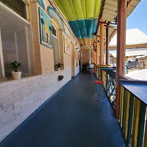 https://el-hostal.alltbilisihotels.com